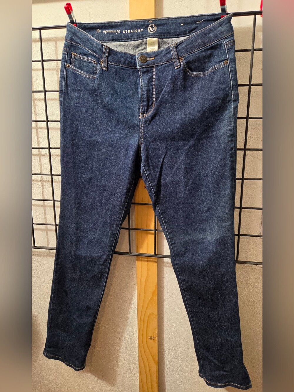 *Women's Skinny Jeans in Dark Blue Denim Waist 17 Insram 28"